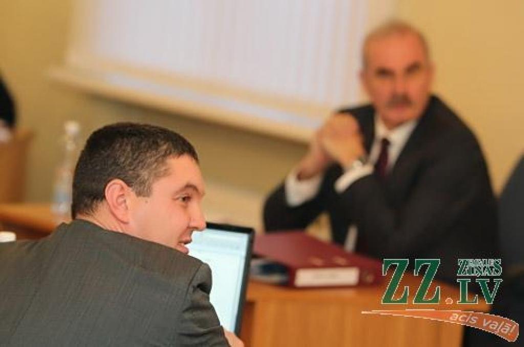Jelgavas deputāts Maksims Galkins neplāno kandidēt vēlēšanās; pieļauj, ka PCTVL saraksta pilsētā var nebūt