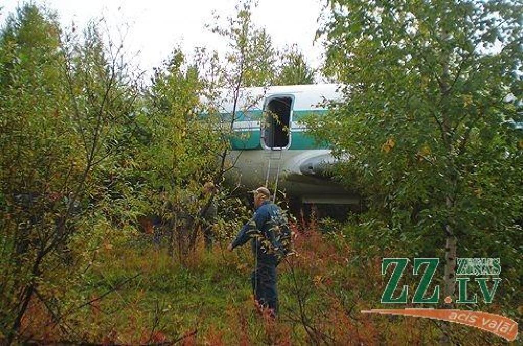 Krievijā taigā avarējusi lidmašīna Tu-154 ar 81 cilvēku; visi veseli