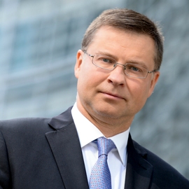Dombrovskis pēc ievēlēšanas EP noliks Eiropas Komisijas viceprezidenta pilnvaras
